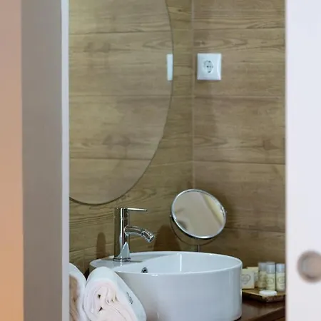 Bossa & Bed بيت شباب