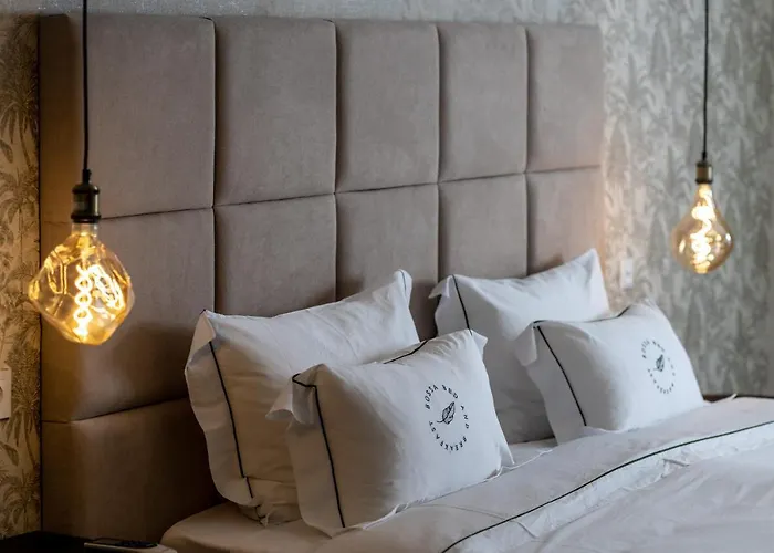 Bossa & Bed Hostel *