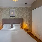 Bossa & Bed Vandrarhem *