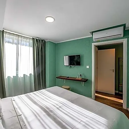 Bossa & Bed אכסניה *
